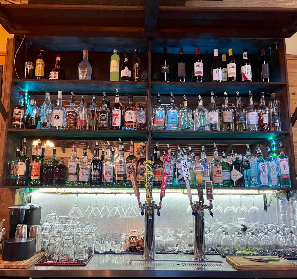 Shasta Inn موونت شاستا المظهر الخارجي الصورة